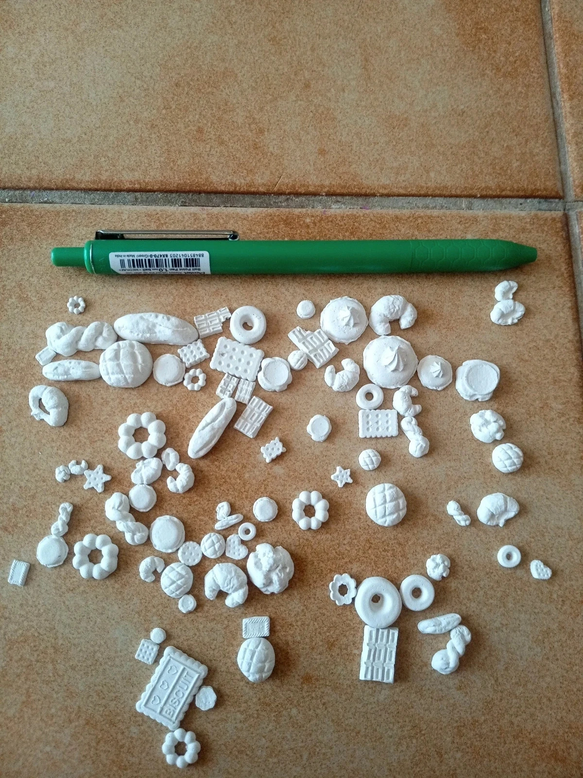 set met witte miniaturen om te schilderen / Creatief vrije tijdsbesteding – Bakkerij & Patisserie – photo 7